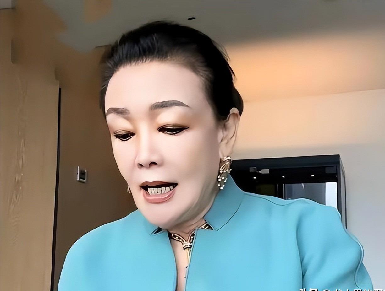 母子俩又杠上了!张兰生气离台不受儿子待见,吐槽汪大爷不管小菲